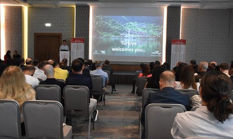 Çinli Turizmciler Karadeniz’in Eşsiz Güzelliklerini Keşfetti