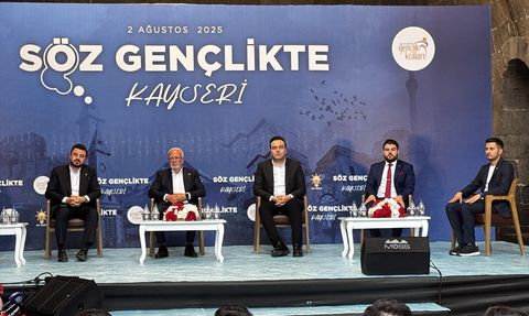 Cumhurbaşkanı Erdoğan Gençlerle Buluştu: 'Kayseri'ye Sevgilerimi Gönderiyorum'