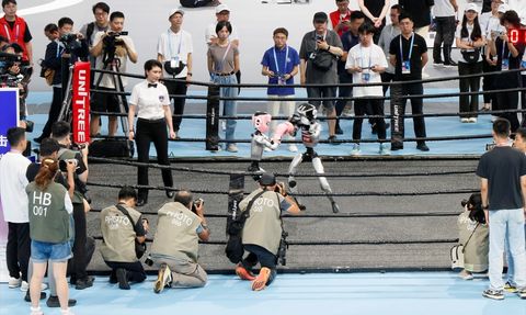 Dünya İnsansı Robot Oyunları Pekin'de Başladı