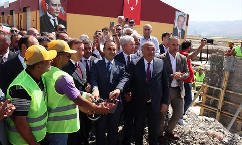 Erzincan'da Temel Atma Töreni: Türkiye Ekonomisi Büyüyor