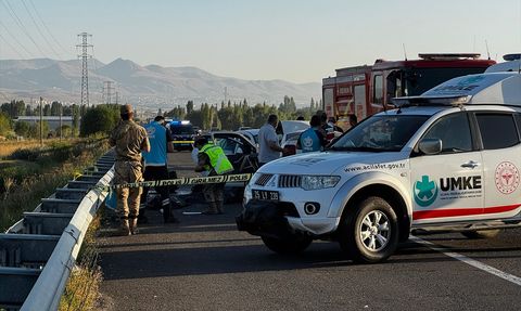 Erzurum'da Feci Kaza: 4 Ölü, 4 Yaralı