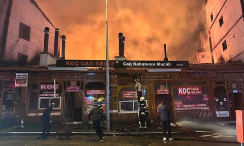Erzurum'daki Restoranda Yangın Paniği