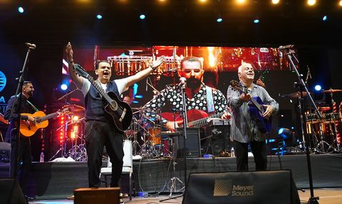 Gipsy Kings by Andre Reyes Didim'de Müzikseverlerle Buluştu