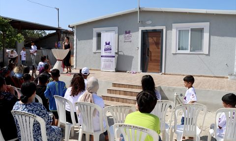 Hatay'da Depremzedeye Yeni Ev
