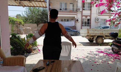 Hatay'da Sahipsiz Köpek Saldırısı: 10 Yaşındaki Çocuk Yaralandı