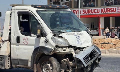 Hatay'da Trafik Kazası: 3 Kişi Hayatını Kaybetti