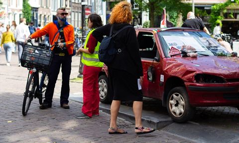 Hollanda'da Gazze Saldırısında Hayatını Kaybeden Çocuğun Aracı Sergilendi