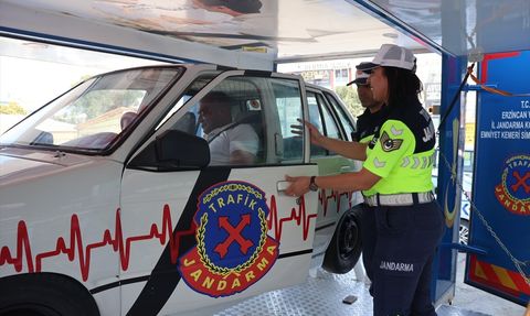 Iğdırlılar Emniyet Kemeri ile Güvenli Sürüşü Deneyimledi