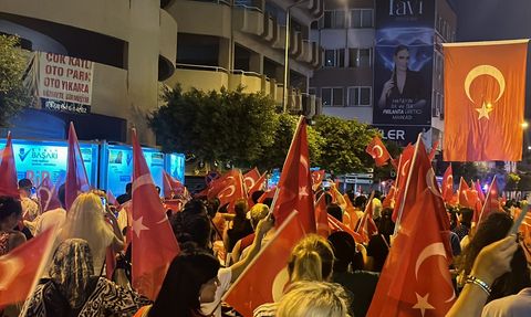 İskenderun'da 30 Ağustos Zafer Bayramı Fener Alayı