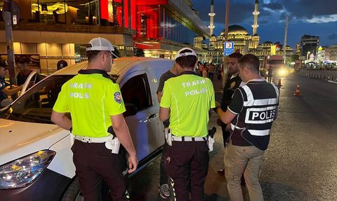 İstanbul'da Huzur Uygulaması Gerçekleştirildi