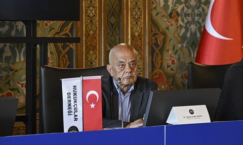 İstanbul'da 'Terörsüz Türkiye ve Hukuk' Paneli Gerçekleşti