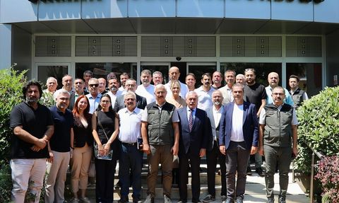 İzmir'de Orman Yangınları ve Ağaçlandırma Çalışmaları Ele Alındı