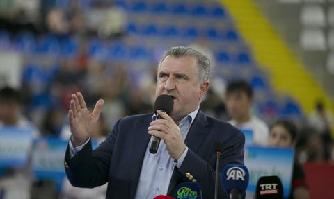 Karate Şampiyonasında Sporun Gücü Vurgulandı