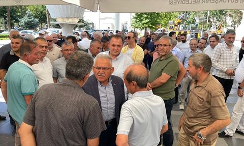 Kayseri'de Karbonmonoksit Gazından Zehirlenen Çift İçin Cenaze Töreni Düzenlendi