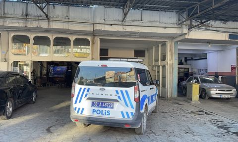 Kayseri'de Oto Tamirhanesinde Silahlı Kaza