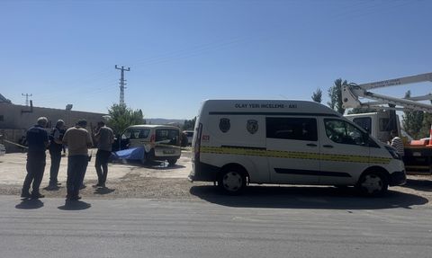 Kayseri'de Trafik Kazası: 1,5 Yaşındaki Çocuk Hayatını Kaybetti