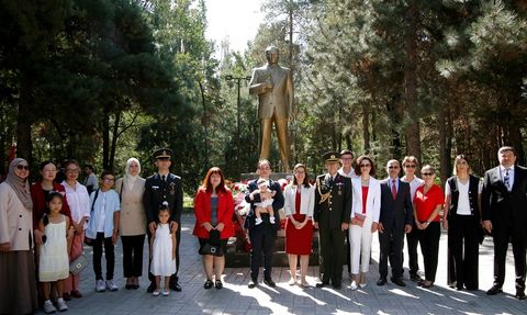 Kırgızistan'da 30 Ağustos Zafer Bayramı Coşkuyla Kutlandı