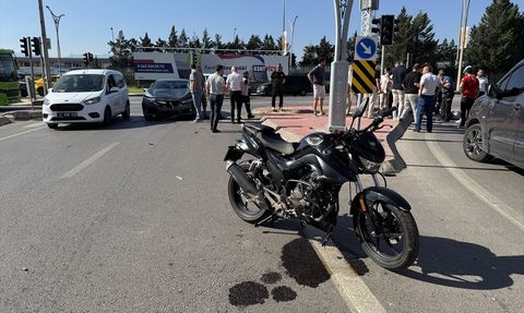 Kocaeli'de Motosiklet Kazası: Sürücü Yaralandı