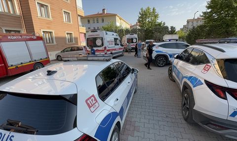 Konya'da Yatalak Eşiyle Yaşayan Adam Evinde Ölü Bulundu