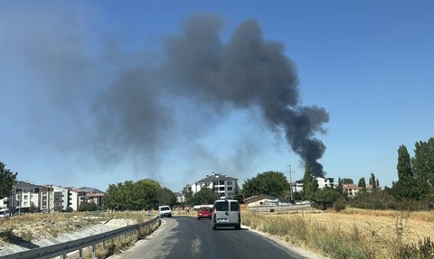 Kütahya'daki Hava Er Eğitim Tugayı Yemekhanesinde Yangın Kontrol Altına Alındı