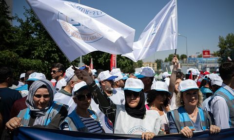 Memur-Sen'den Yetersiz Zam Teklifine Tepki