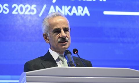 Mersin'in Ulaşımı Güçleniyor: Çeşmeli-Kızkalesi Otoyolu Projesi Finansal Kapanış Töreni