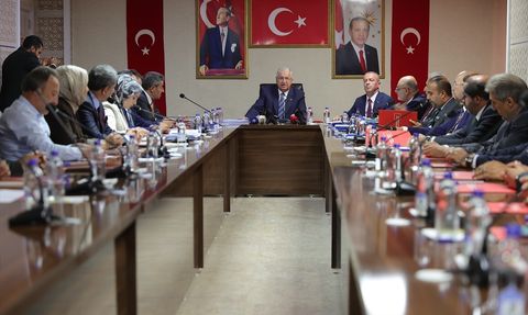 Milli Savunma Bakanı Güler'den Hakkari'de Terörsüz Türkiye Vurgusu