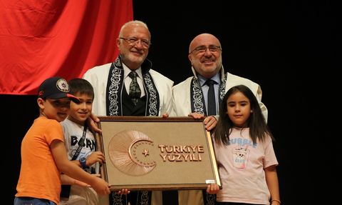 Mustafa Elitaş'a Fahri Doktora Unvanı Takdim Edildi