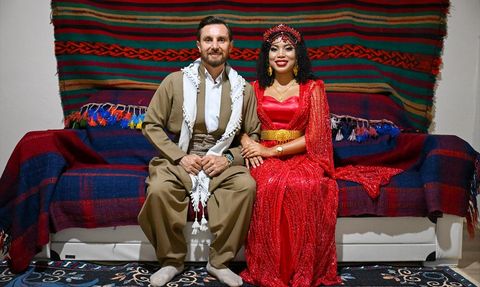 Panamalı Gelin Van'da Yöresel Geleneklerle Evlendi