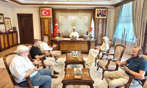 Polonya Vatandaşı Martyna Kaminska İslam'a Geçti