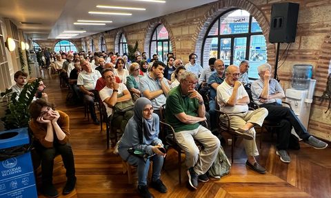 Prof. Dr. Cemal Kafadar Üsküdar Konuşmaları'nda Tarih Çalışmalarını Değerlendirdi