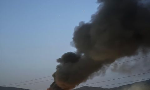 Sakarya'da Boyahanede Yangın Çıktı