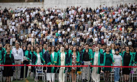 Sakarya Uygulamalı Bilimler Üniversitesi'nde 3,263 Öğrenci Mezun Oldu