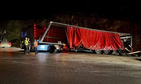 Samsun-Ankara Karayolunda Tır Kazası Nedeniyle Trafik Yoğunluğu