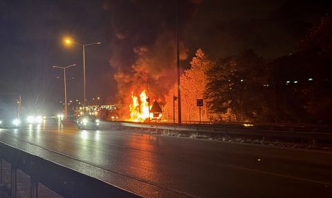 Samsun'da Yangın Korkuttu: Tır 8 Kilometre Boyunca Alev Aldı