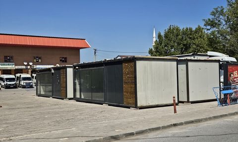 Sındırgı'da Depremzedelere Konteyner Çarşı