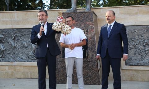 Tarım ve Orman Bakanı Yumaklı'dan Yangın Uyarısı ve Sarımsak Üretimi Vurgusu