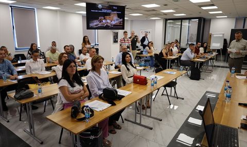 TİKA'dan Bosna Hersek'teki Kadın Çiftçilere Peynir Üretimi Desteği