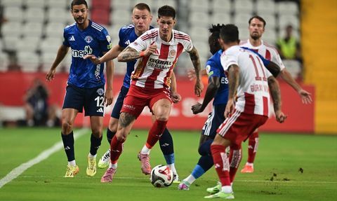 Trendyol Süper Lig: Antalyaspor, Kasımpaşa'yı 2-1 Geçti