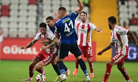 Trendyol Süper Lig: Antalyaspor, Kasımpaşa'yı Mağlup Etti