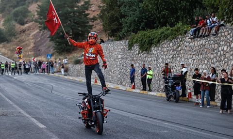 Tunceli'de Motosiklet Akrobasi Şovu: MamekiFest Dolu Dolu Geçti