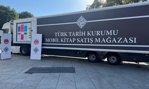 Türk Tarih Kurumu Mobil Mağazası Afyonkarahisar'da Açıldı