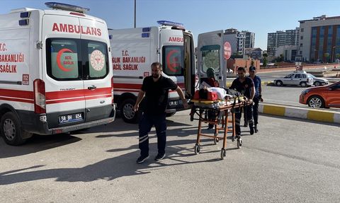 Ulaş Kaymakamı Esad Mücahit Eskimez Trafik Kazasında Yaralandı