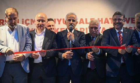 Ulaştırma ve Altyapı Bakanı Uraloğlu, Arsin'de Su Tesislerinin Açılışını Gerçekleştirdi