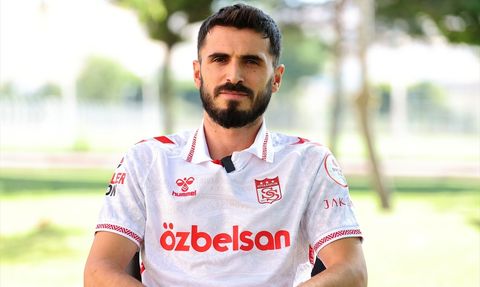 Valon Ethemi, Sivasspor'a Transfer Olmanın Heyecanını Yaşıyor