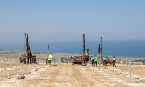 Van'da 38,5 Megavat Kapasiteli Güneş Enerjisi Santrali Kuruluyor