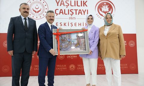 Yaşlılık Çalıştayı'nda Geleceğe Dönük Stratejiler