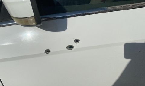 Adana'da Oto Galeriye Silahlı Saldırı: İki Şüpheli Yakalandı