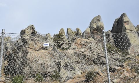 Afyonkarahisar'da Kaya Düşmesi Tehlikesi Ortadan Kalktı