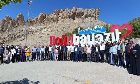 Ağrı'da Şehit Aileleri ve Gazilere Tarihi Gezinti